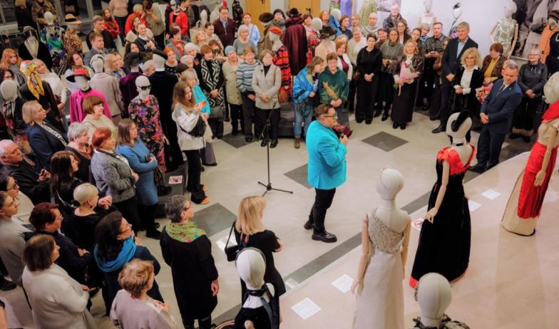 Exhibition by the Alexander Vasilyev Foundation: ‘Wedding Dresses’