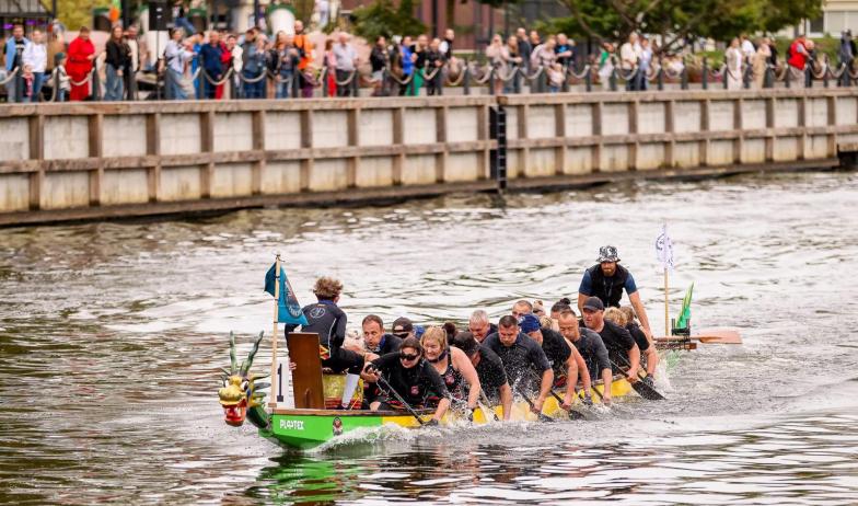 VISAGINAS 2000 – DRAKONŲ VALČIŲ REGATA
